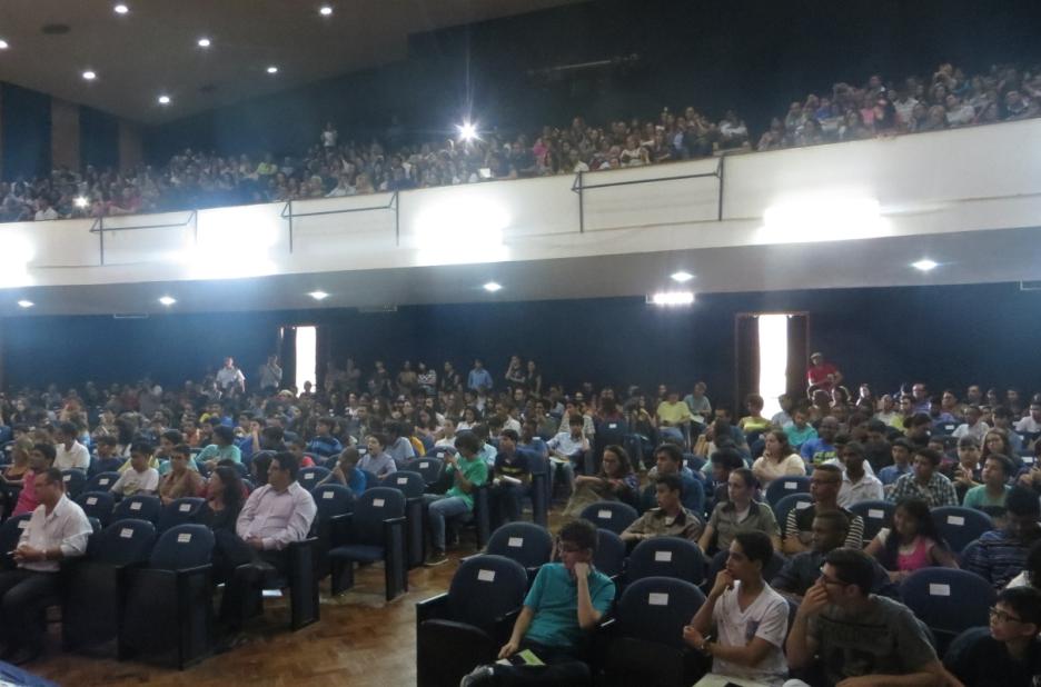 Teatro Mario Lago recebe 450 convidados na Cerimônia de Premiação da OBMEP 2015