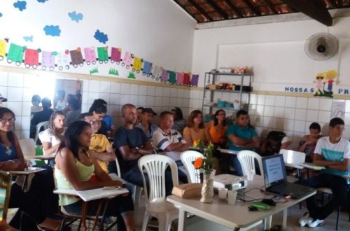 Encontro com professores de matemática da rede municipal dos municípios de Nova Soure e Ribeira do Amparo.