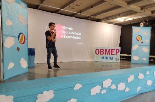 Gabriel e Igor, ex-alunos da escola, contaram sobre a experiência com a OBMEP